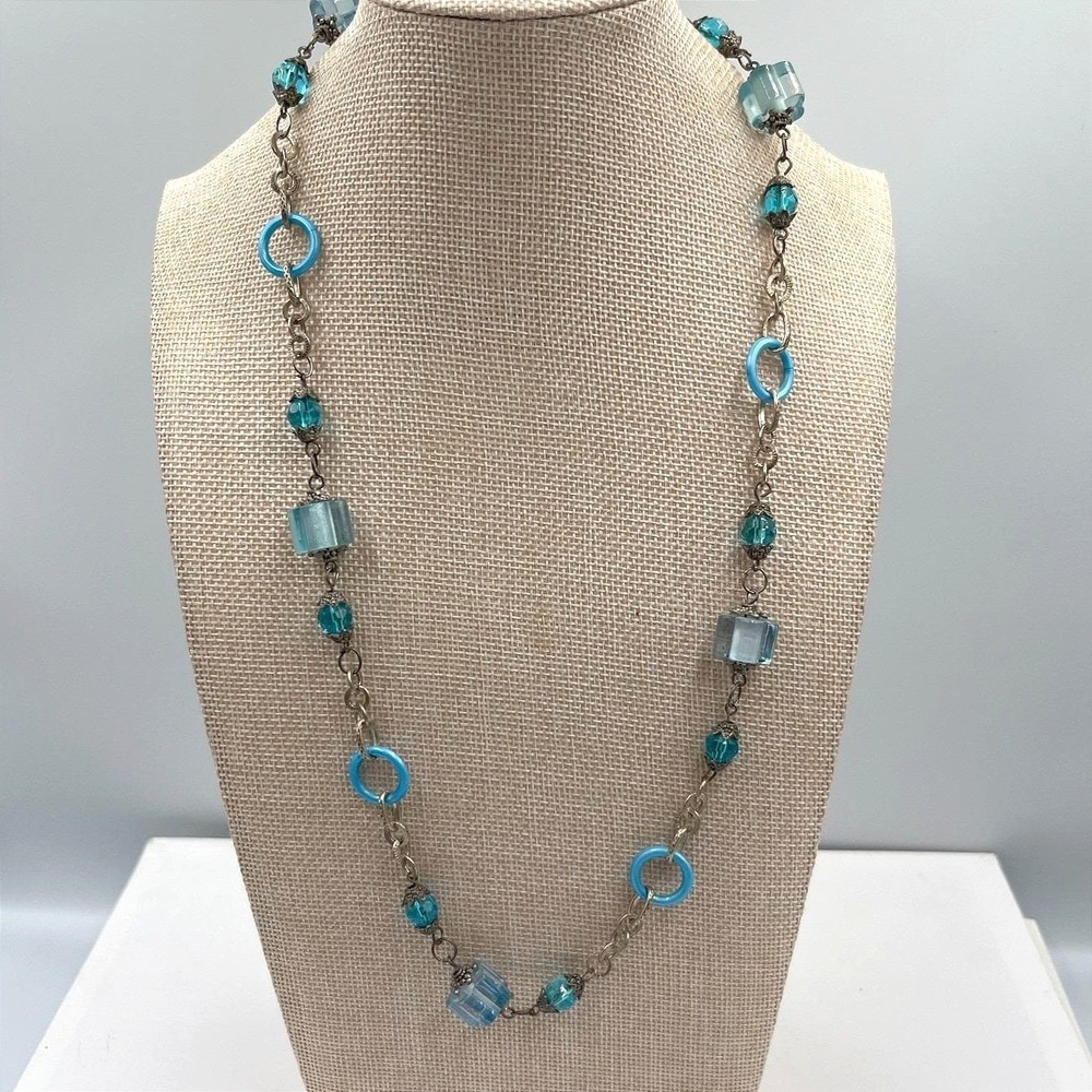 Vintage Silver Tone Blue Beaded Necklace‎ Cobalt Cube Lucite Plastic Retro Y2K